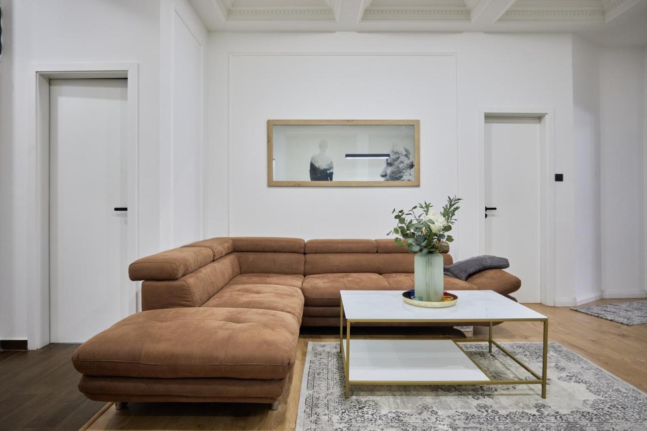 Apartment Spacious Luxury In The Centre